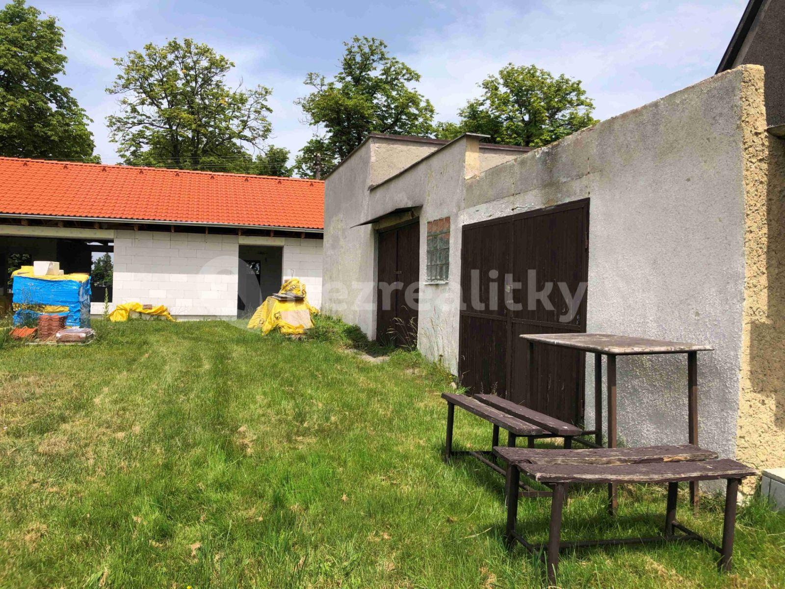 Prodej domu 160 m², pozemek 1.605 m², Bezdědická, Hostomice, Středočeský kraj