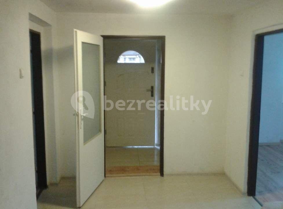 Prodej bytu 2+kk 62 m², Husovo náměstí, Chotětov, Středočeský kraj