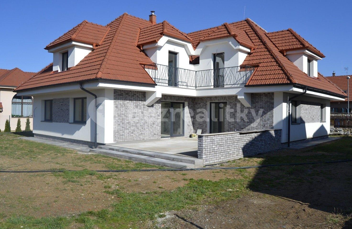 Prodej domu 400 m², pozemek 803 m², Do Vrchu, Mukařov, Středočeský kraj