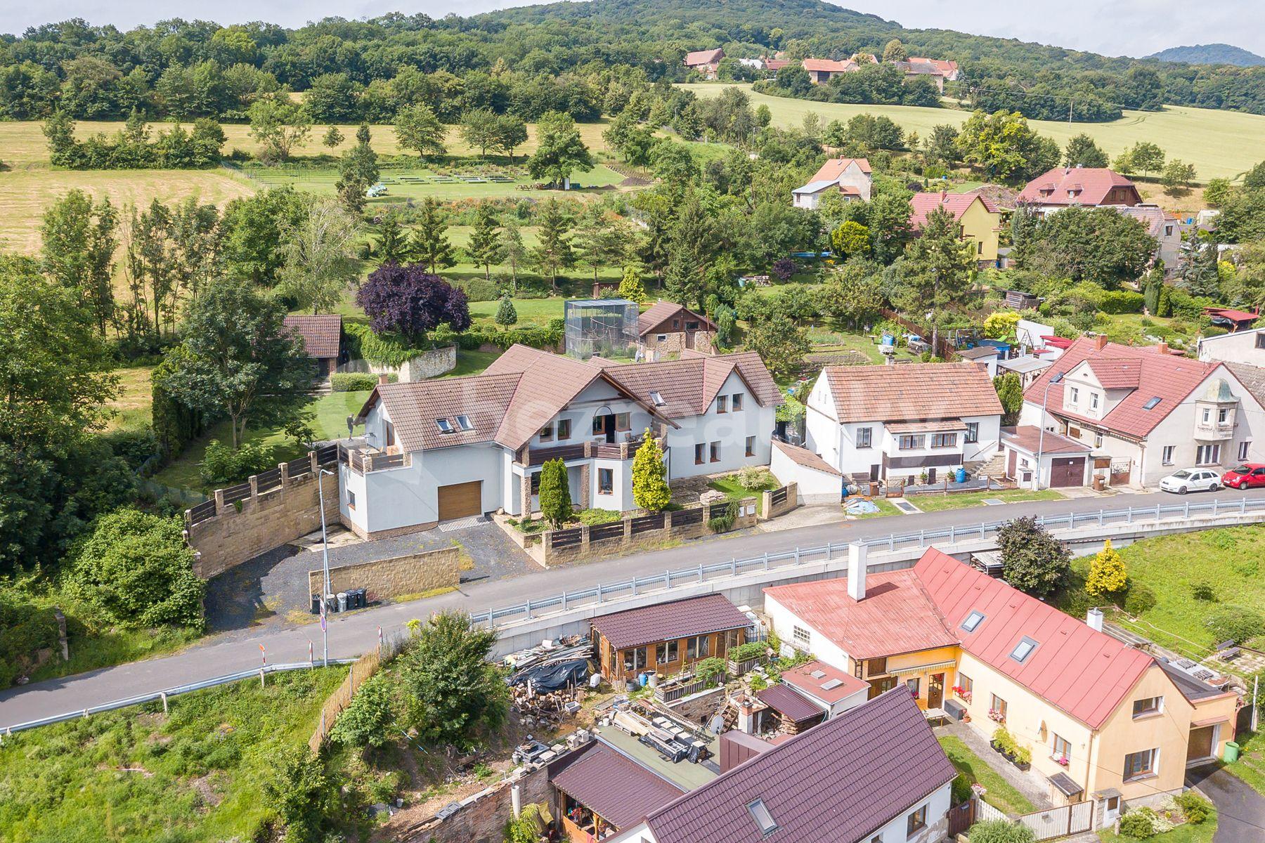 Prodej domu 411 m², pozemek 6.086 m², Vchynice, Vchynice, Ústecký kraj