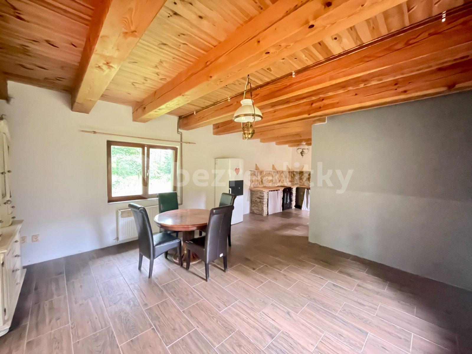 Prodej domu 456 m², pozemek 1.267 m², Malešov, Středočeský kraj