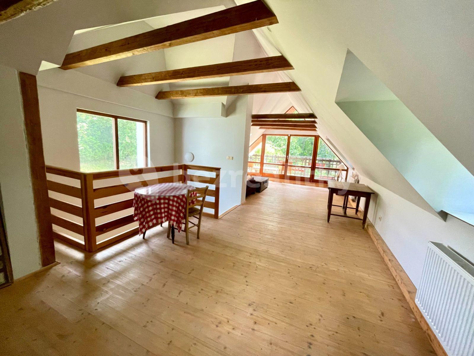 Prodej domu 456 m², pozemek 1.267 m², Malešov, Středočeský kraj