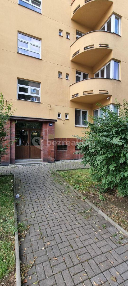 Pronájem bytu 2+1 71 m², 28. pluku, Praha, Praha