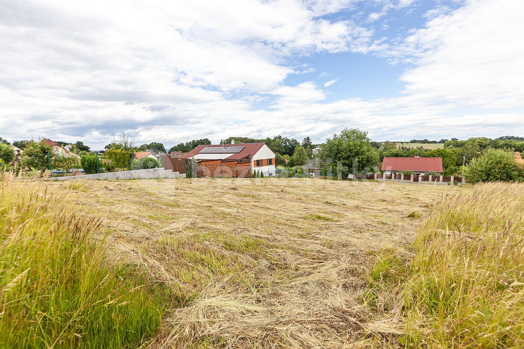 Prodej pozemku 1.085 m², Žabovřesky, Chlístov, Středočeský kraj