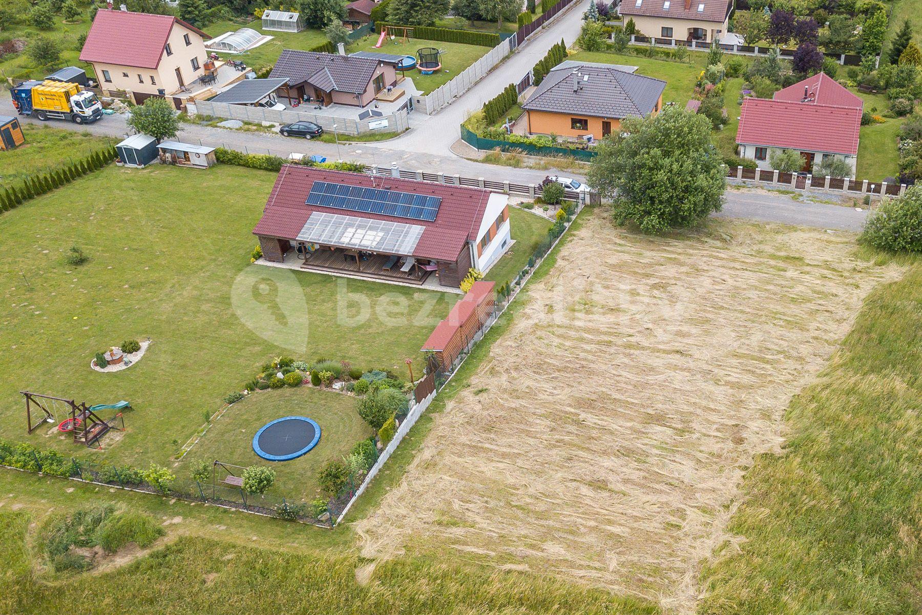 Prodej pozemku 1.085 m², Žabovřesky, Chlístov, Středočeský kraj