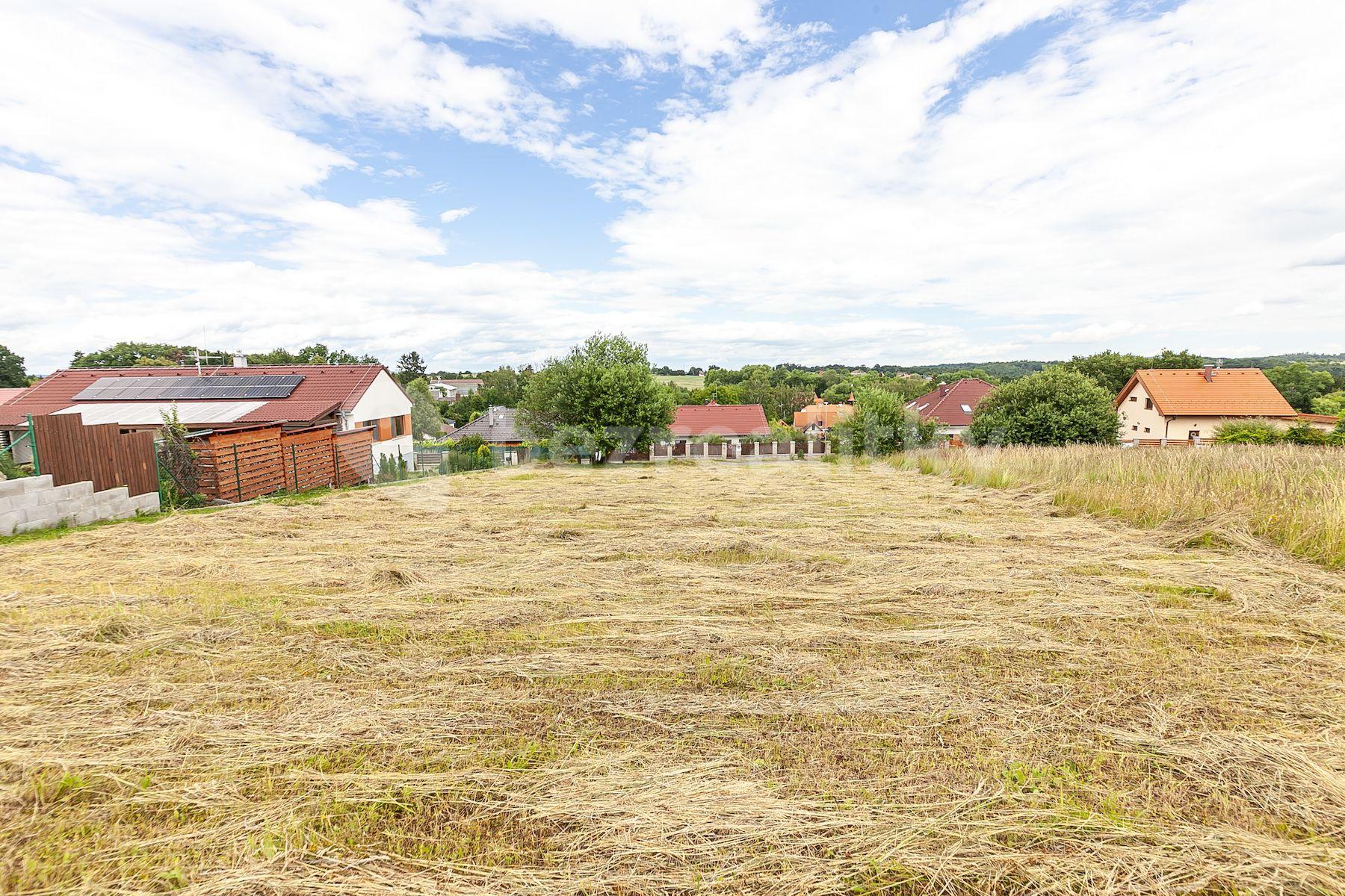 Prodej pozemku 1.085 m², Žabovřesky, Chlístov, Středočeský kraj