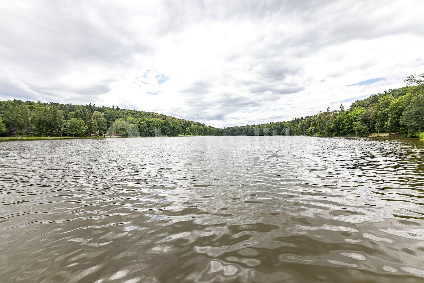 Prodej pozemku 1.085 m², Žabovřesky, Chlístov, Středočeský kraj