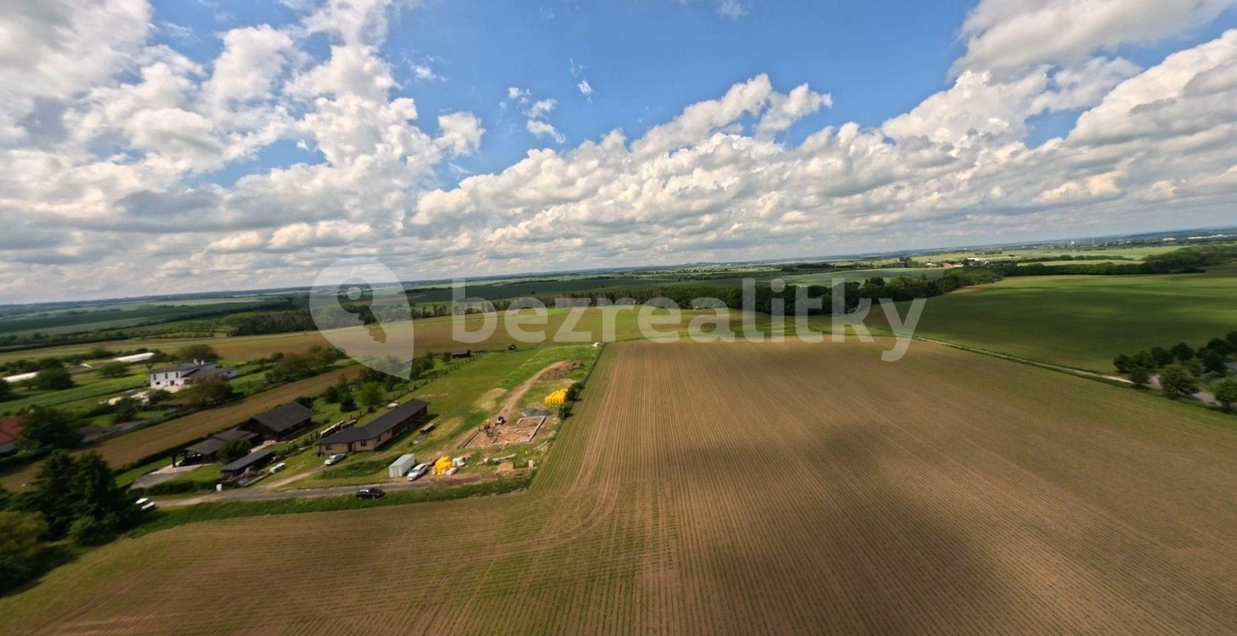 Prodej pozemku 4.564 m², Vitice, Středočeský kraj