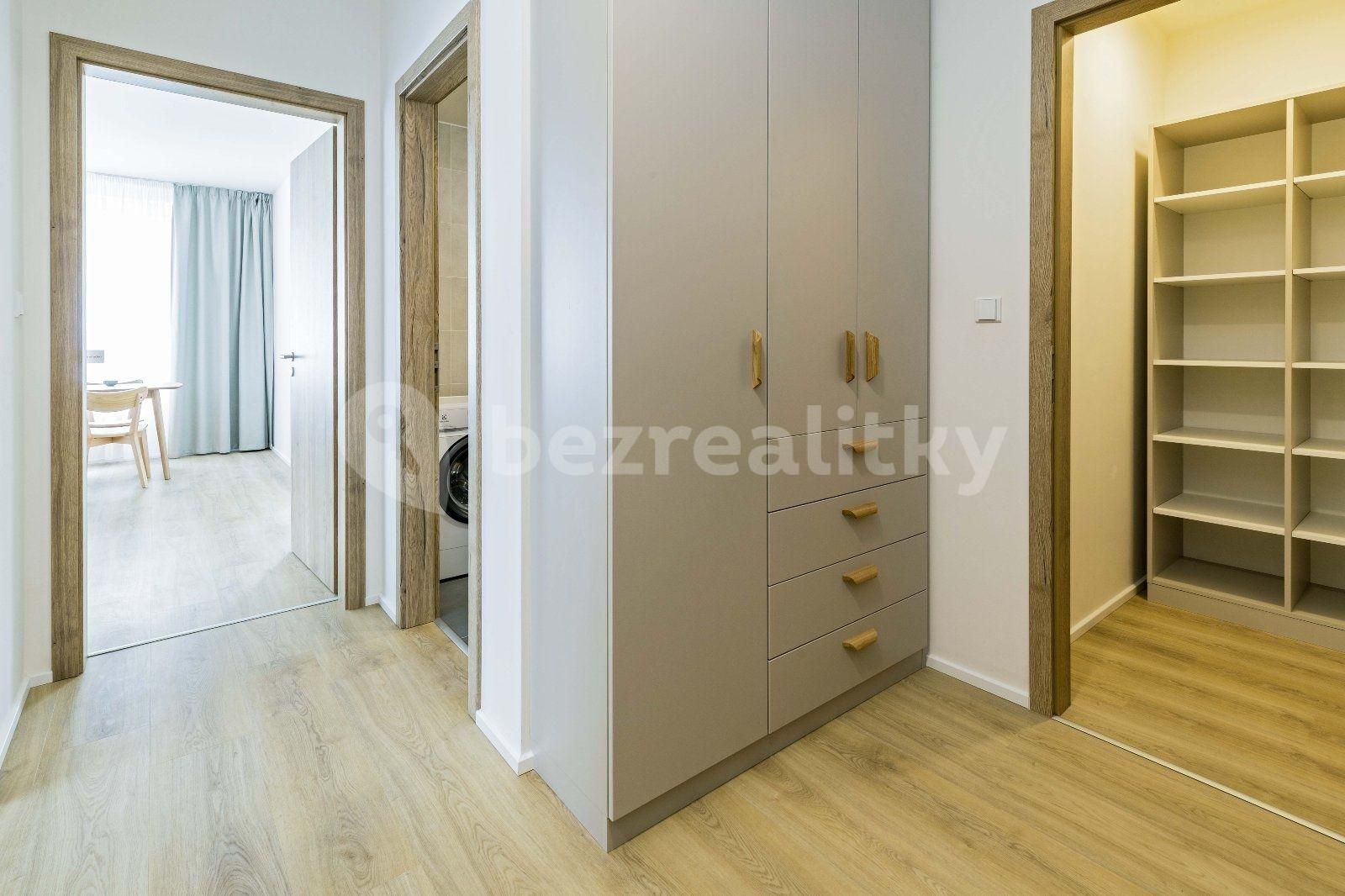 Pronájem bytu 2+kk 56 m², U Pergamenky, Praha, Praha