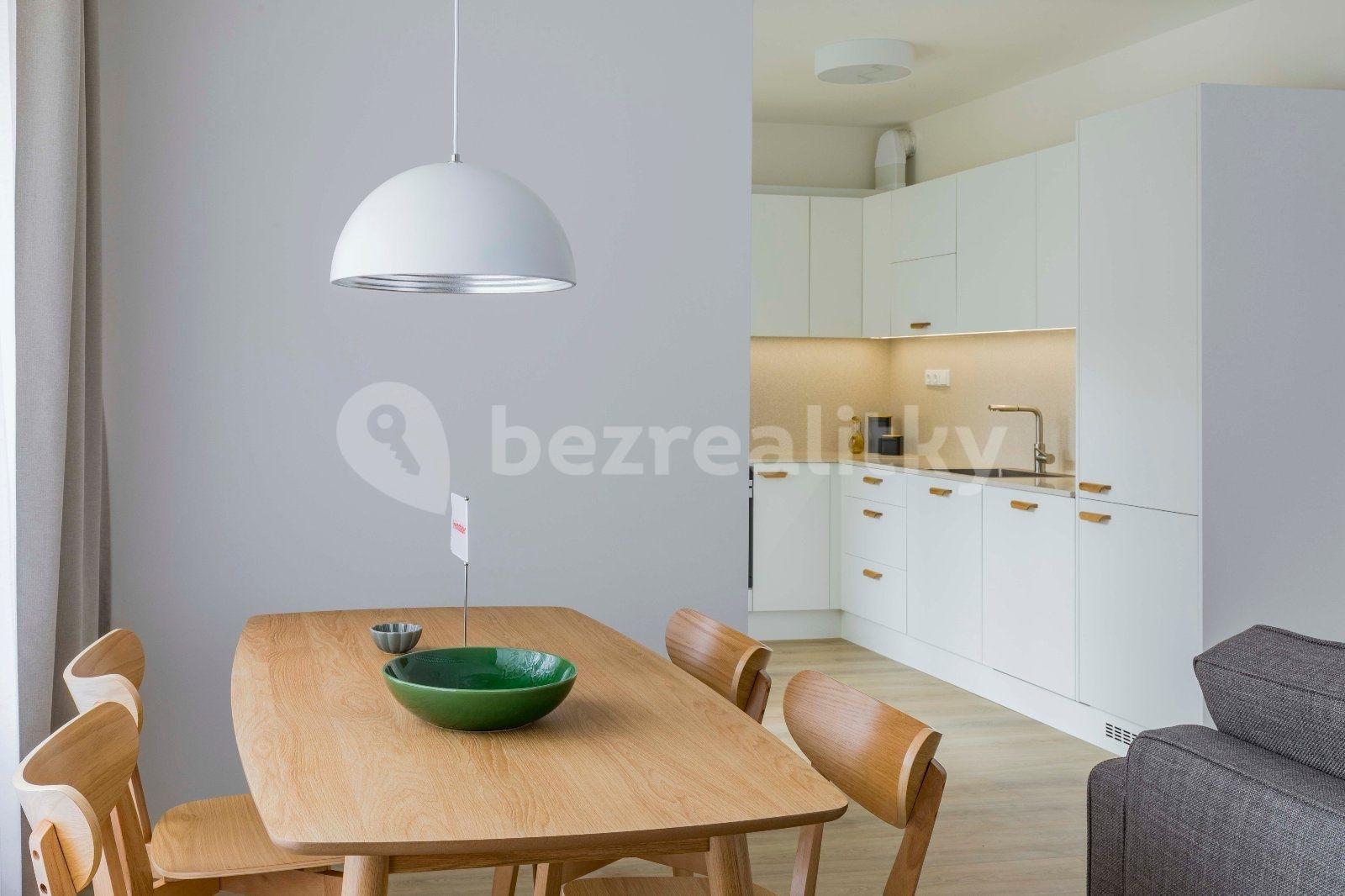 Pronájem bytu 2+kk 56 m², U Pergamenky, Praha, Praha