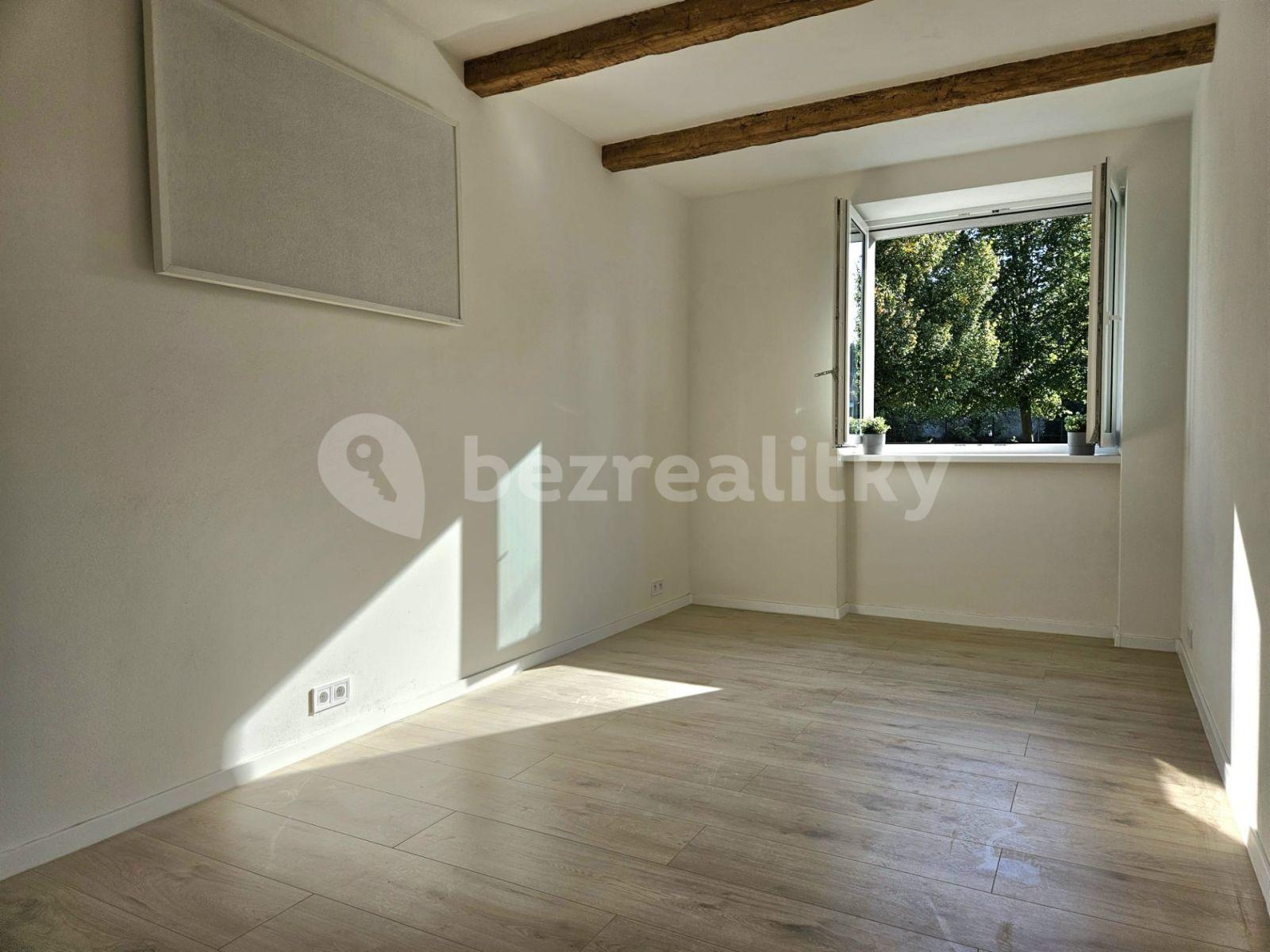 Pronájem bytu 2+kk 42 m², Libenice, Středočeský kraj