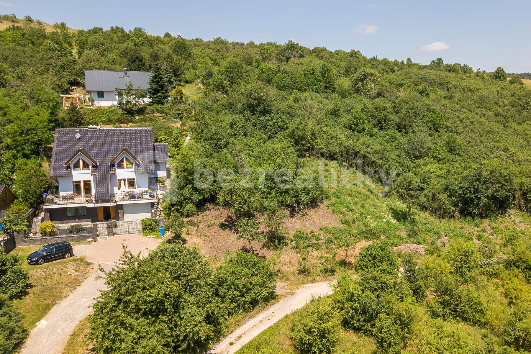 Prodej pozemku 1.714 m², Stupická, Vráž, Středočeský kraj