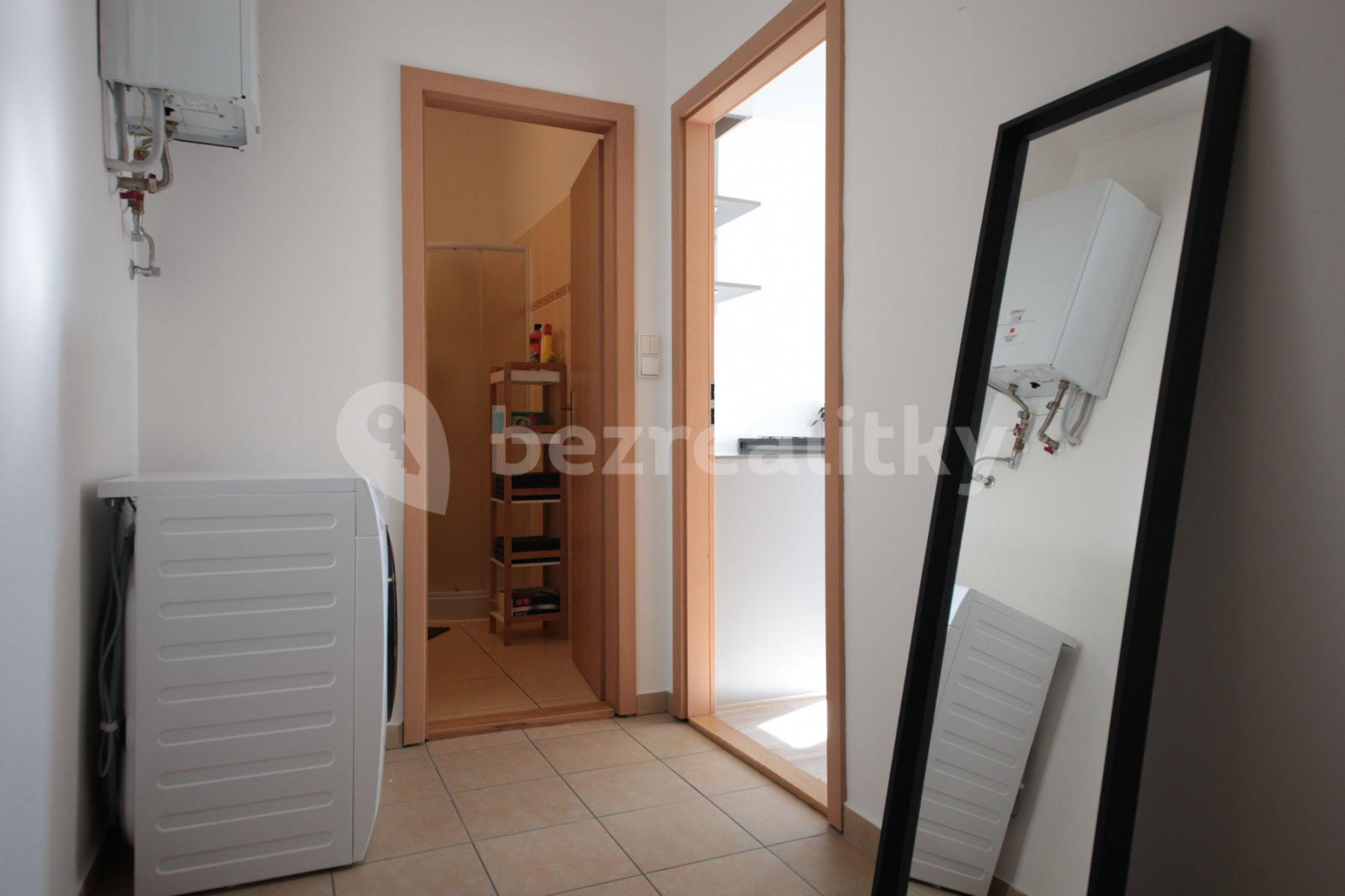 Pronájem bytu 2+kk 36 m², Plzeňská, Praha, Praha