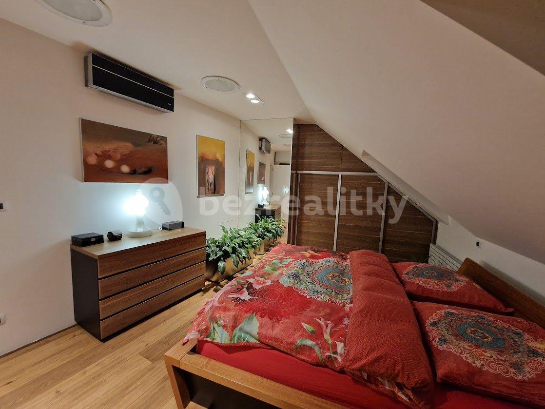 Pronájem bytu 2+kk 80 m², Kubelíkova, Praha, Praha