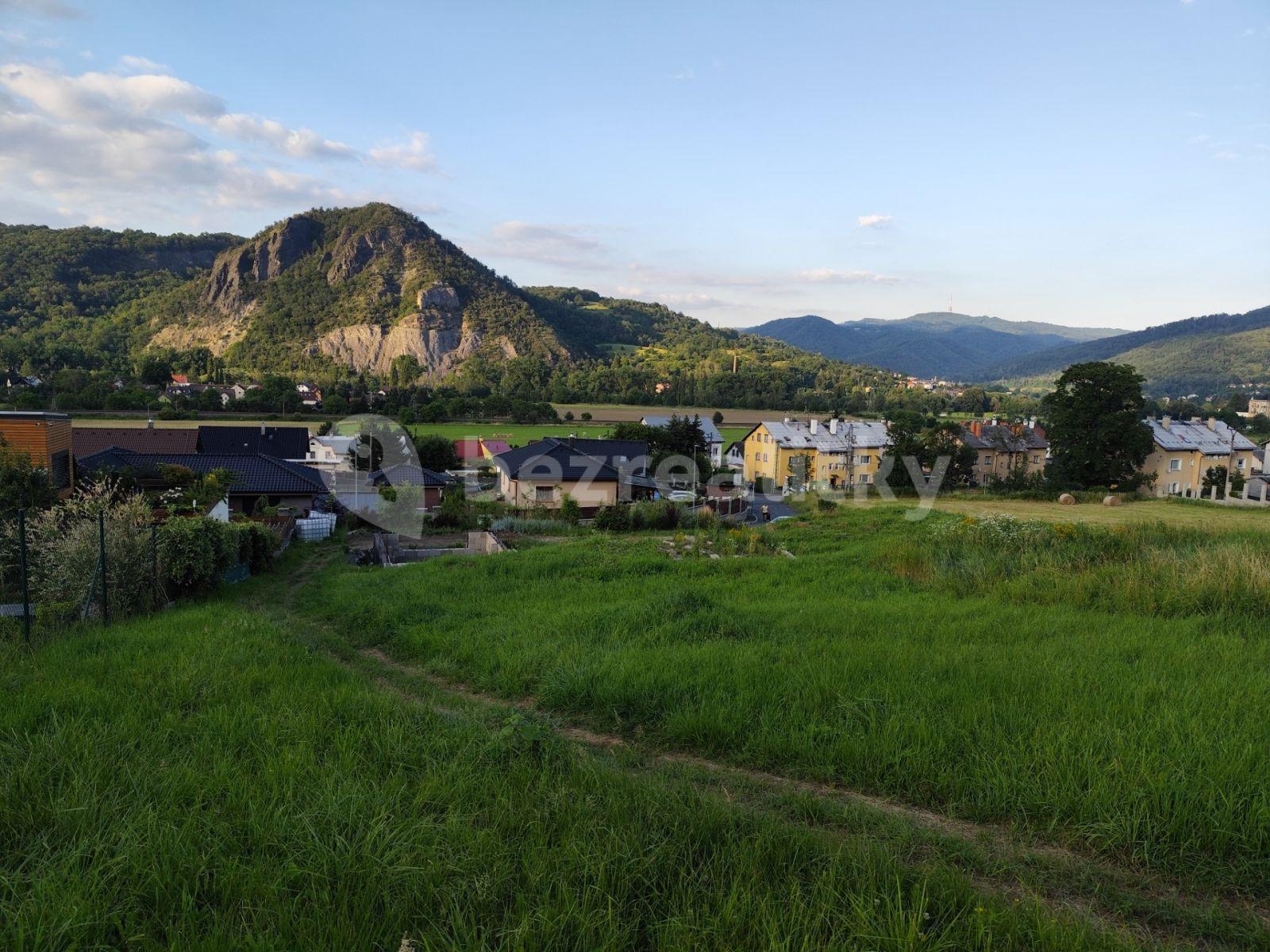 Prodej pozemku 4.150 m², Velké Březno, Ústecký kraj