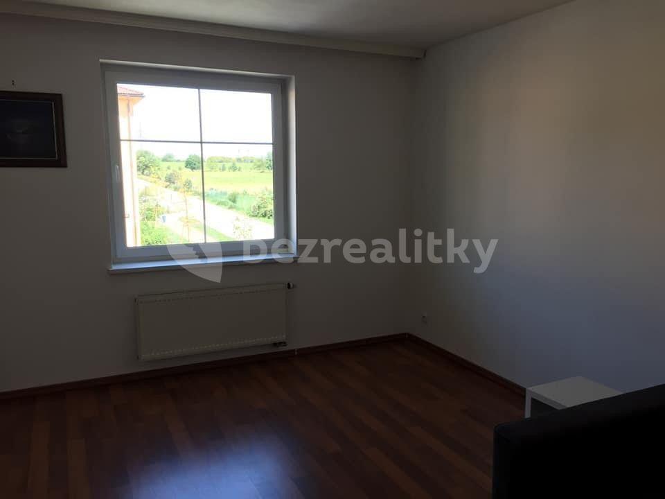 Prodej bytu 4+1 110 m², Žlutá, Chrášťany, Středočeský kraj