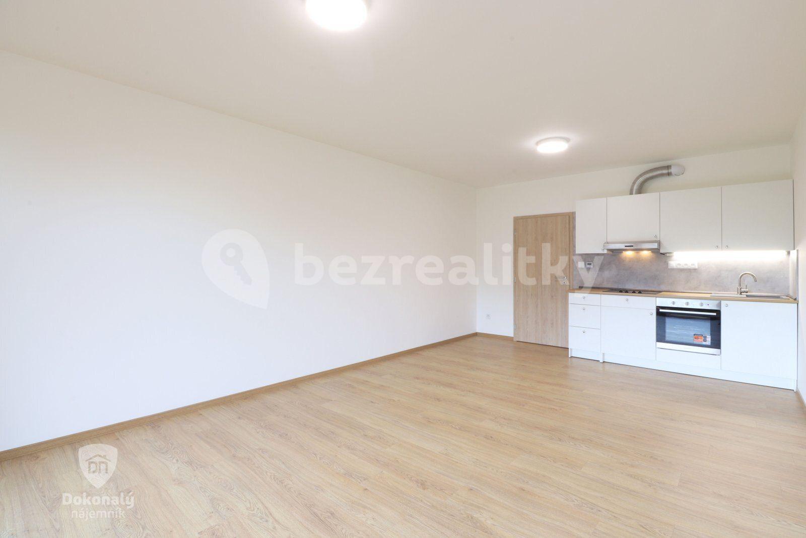 Pronájem bytu 1+kk 37 m², Lázeňská, Slaný, Středočeský kraj