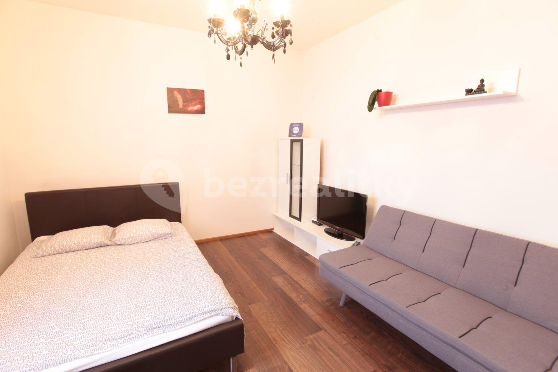 Pronájem bytu 1+kk 25 m², Freyova, Praha, Praha