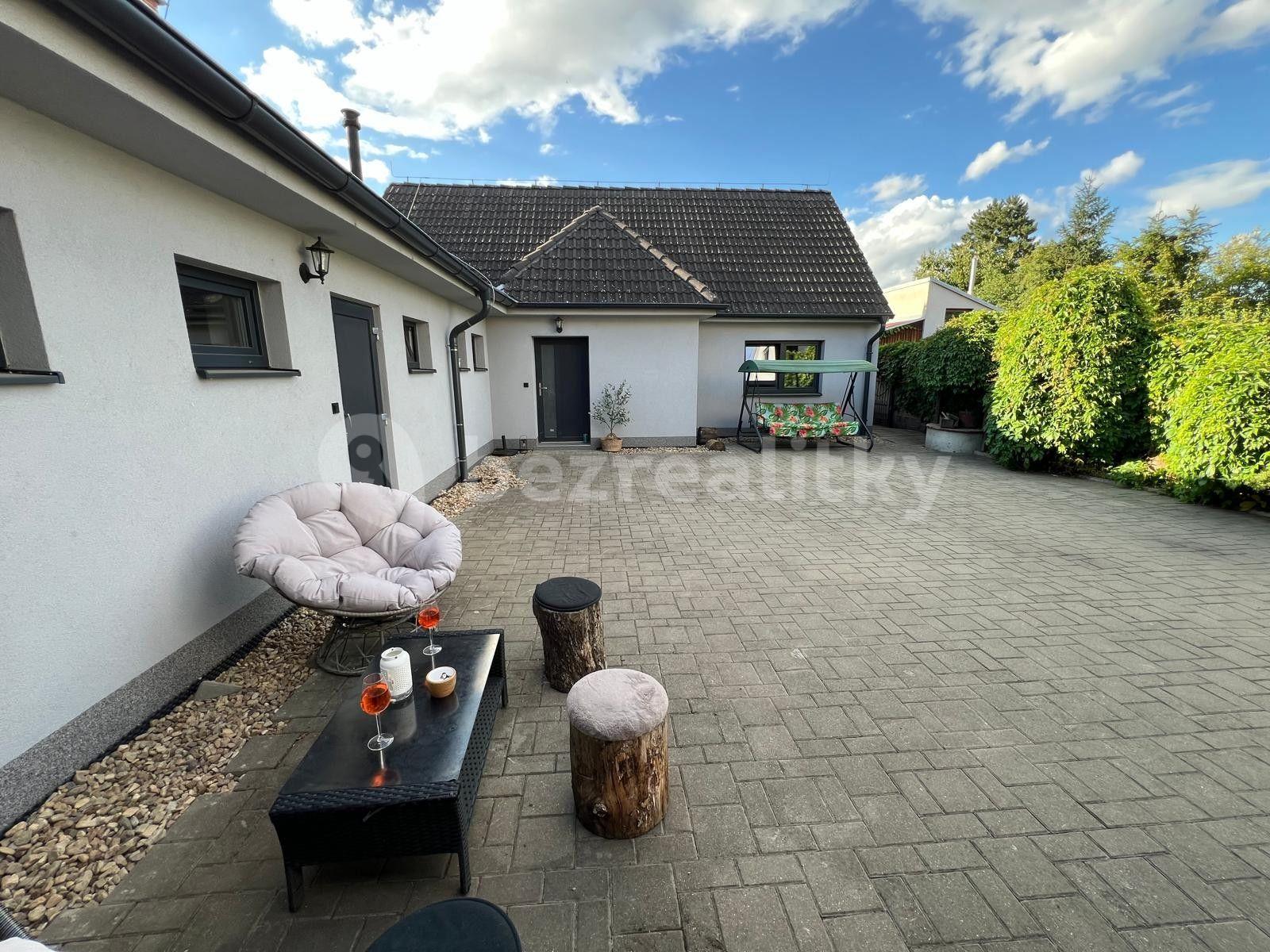 Prodej domu 216 m², pozemek 1.072 m², Znojemská, Pohořelice, Jihomoravský kraj