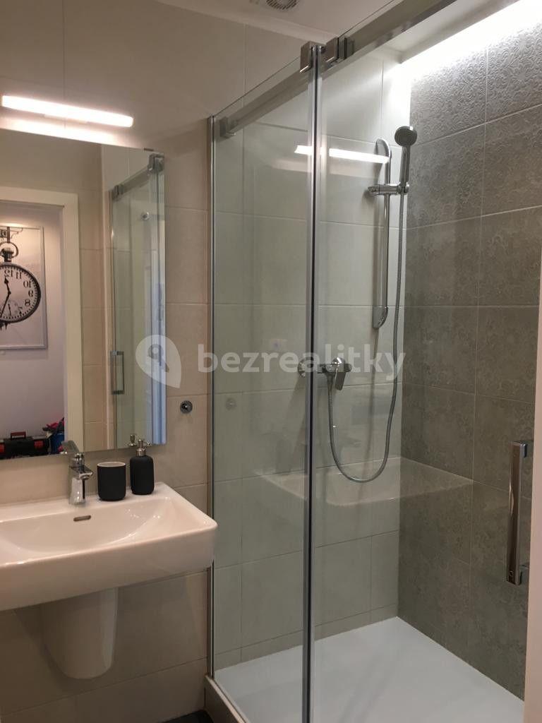 Pronájem bytu 2+kk 56 m², náměstí Bratří Synků, Praha, Praha