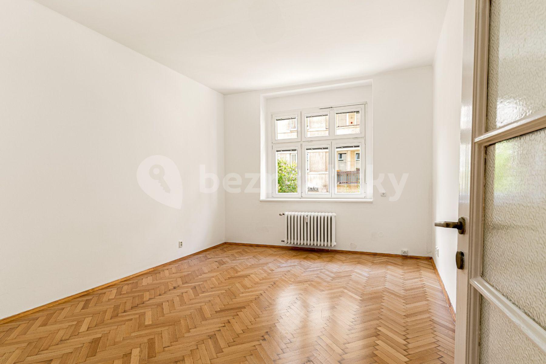 Prodej bytu 2+1 52 m², Tolstého, Praha, Praha