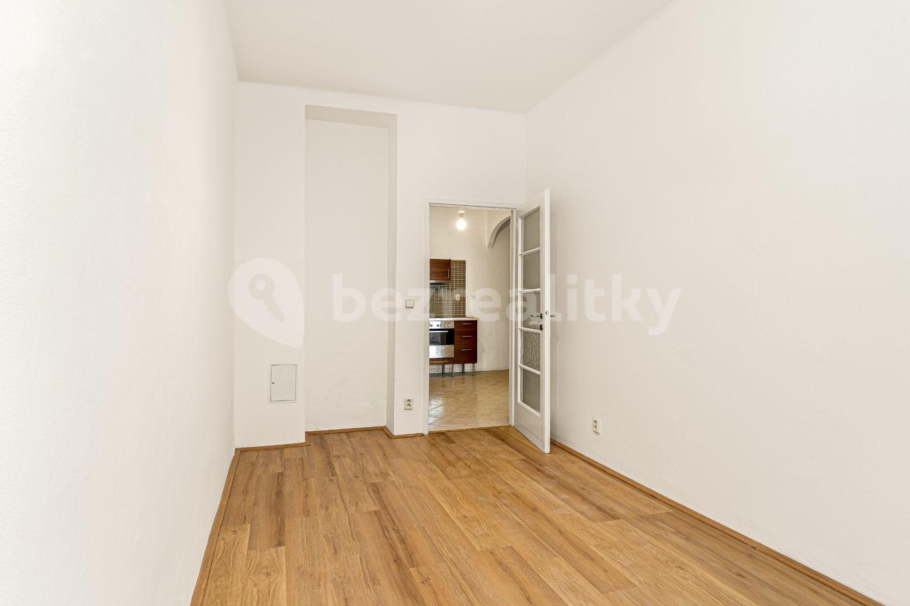 Prodej bytu 2+1 52 m², Tolstého, Praha, Praha