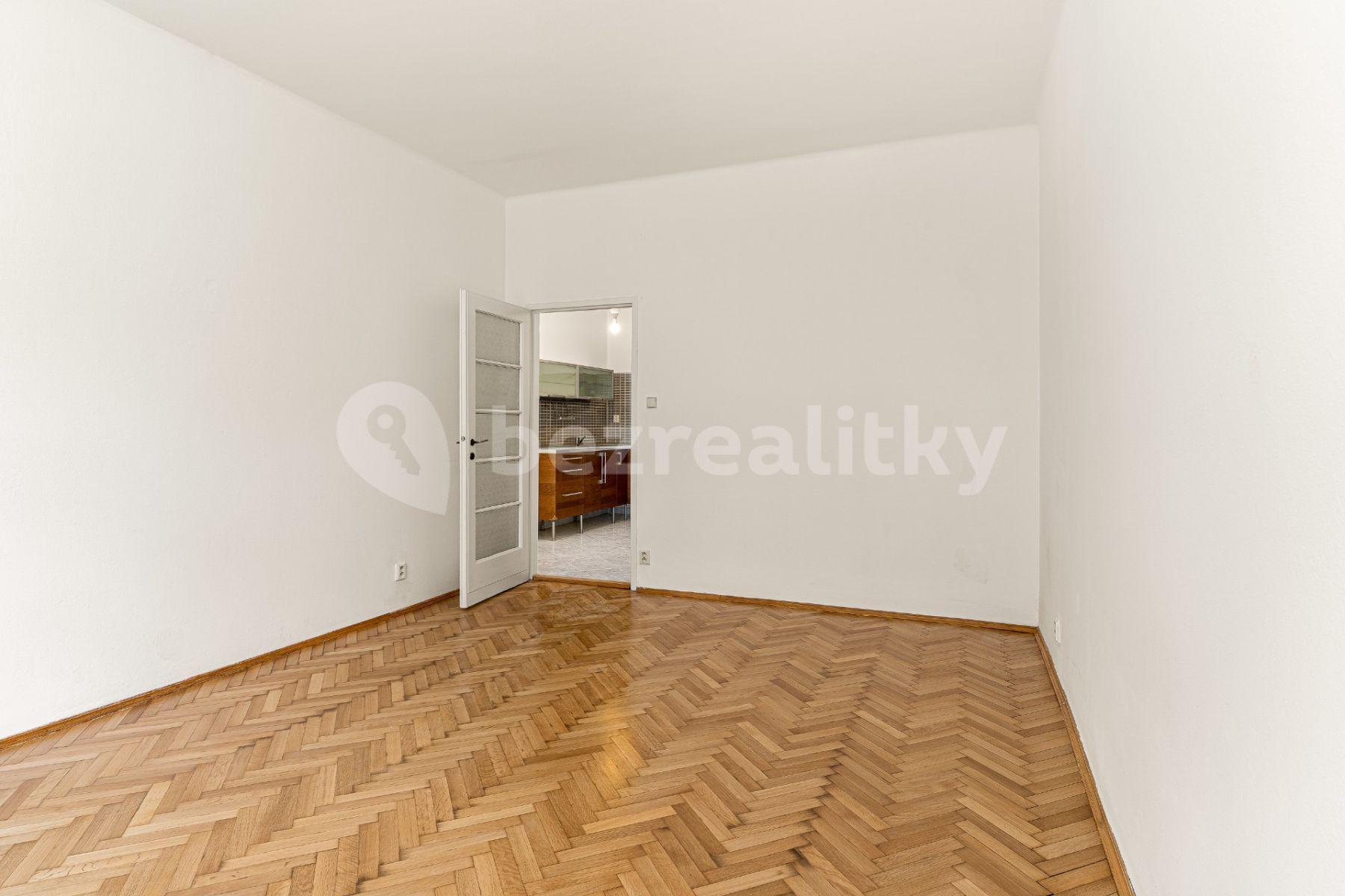 Prodej bytu 2+1 52 m², Tolstého, Praha, Praha