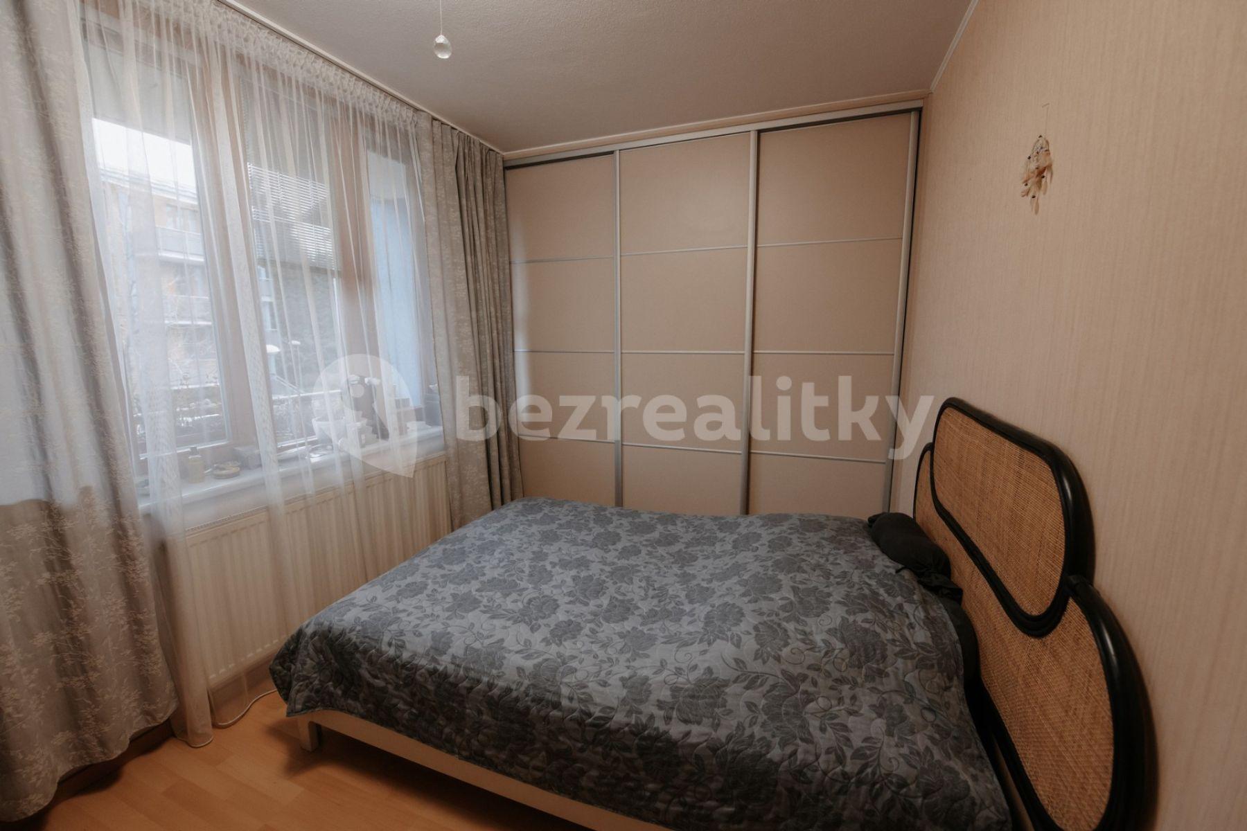 Pronájem bytu 3+kk 75 m², U Stanice, Praha, Praha