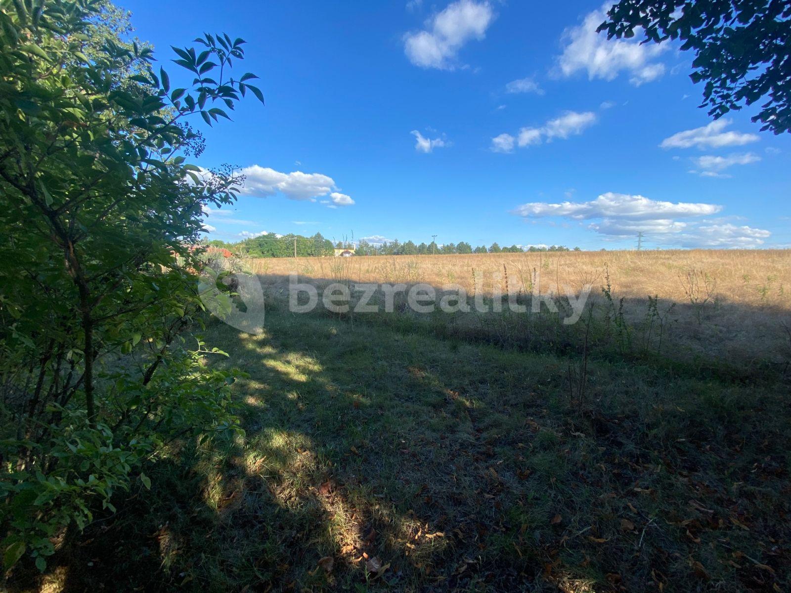 Prodej pozemku 808 m², Okrouhlo, Středočeský kraj