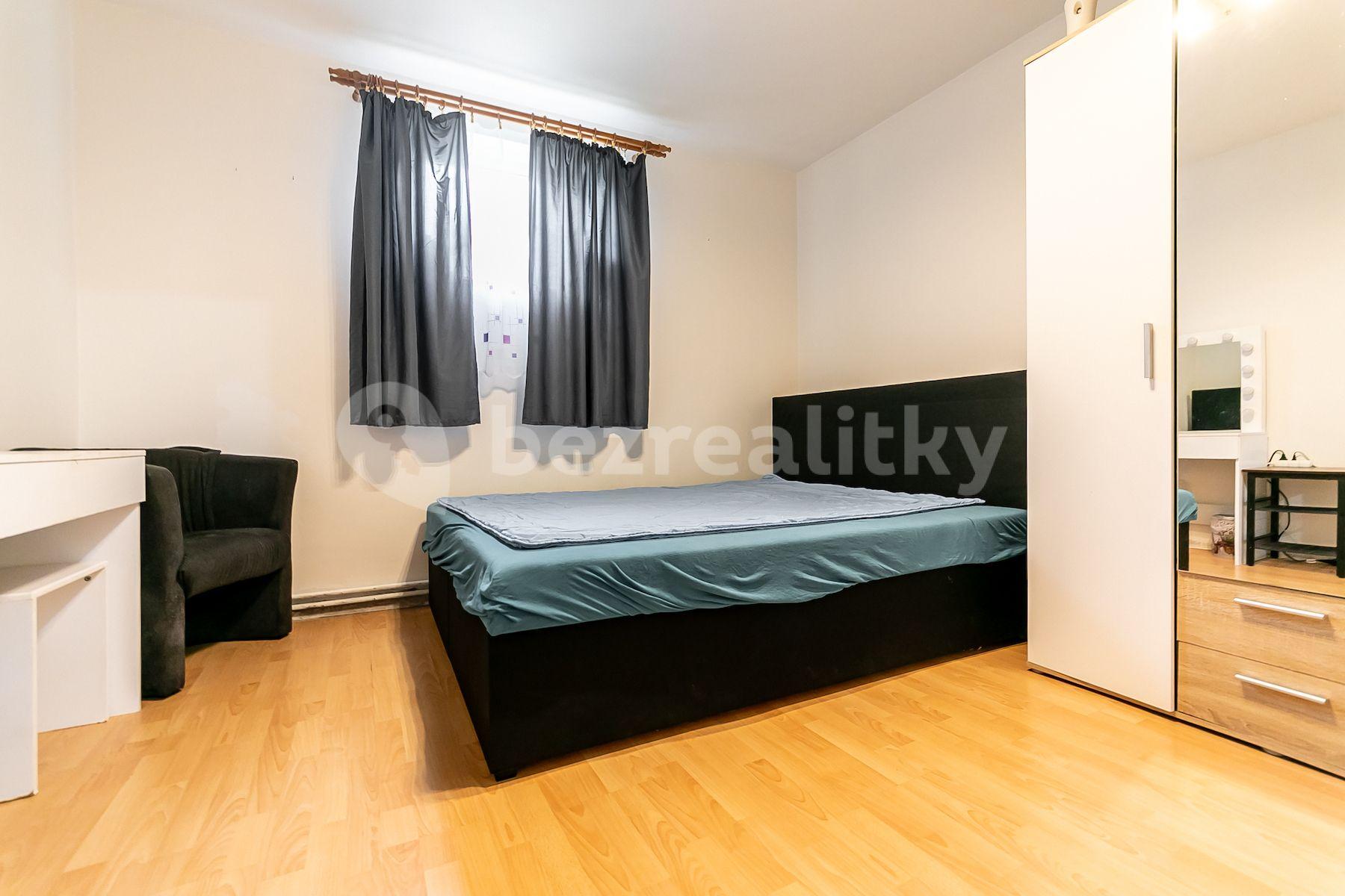 Prodej domu 320 m², pozemek 1.032 m², Luční, Tišice, Středočeský kraj