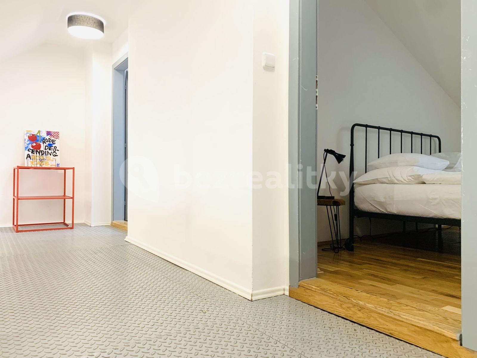 Pronájem bytu 3+kk 87 m², Francouzská, Praha, Praha