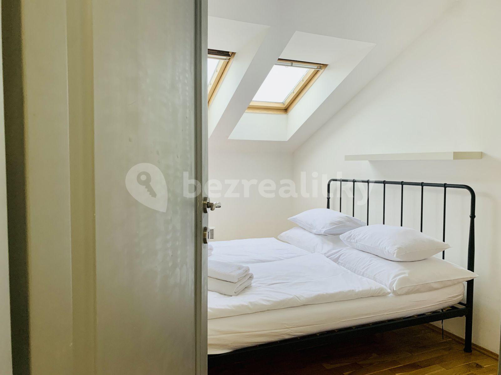 Pronájem bytu 3+kk 87 m², Francouzská, Praha, Praha