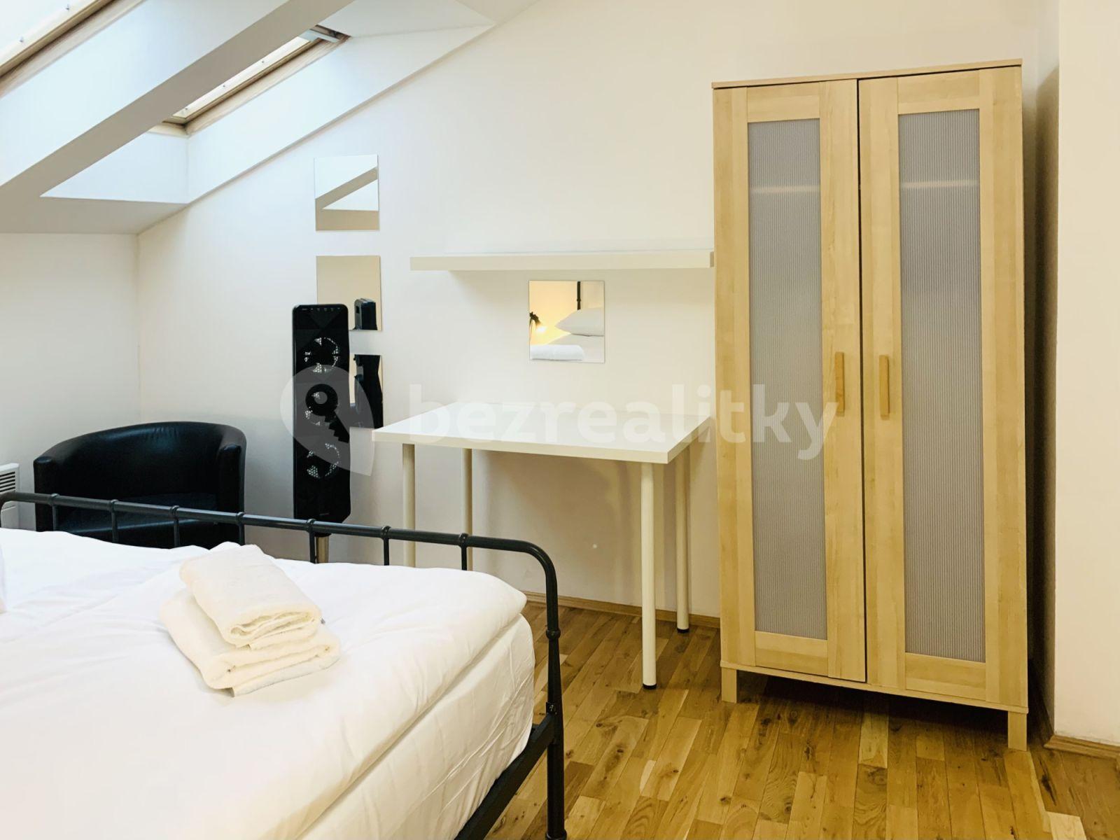 Pronájem bytu 3+kk 87 m², Francouzská, Praha, Praha