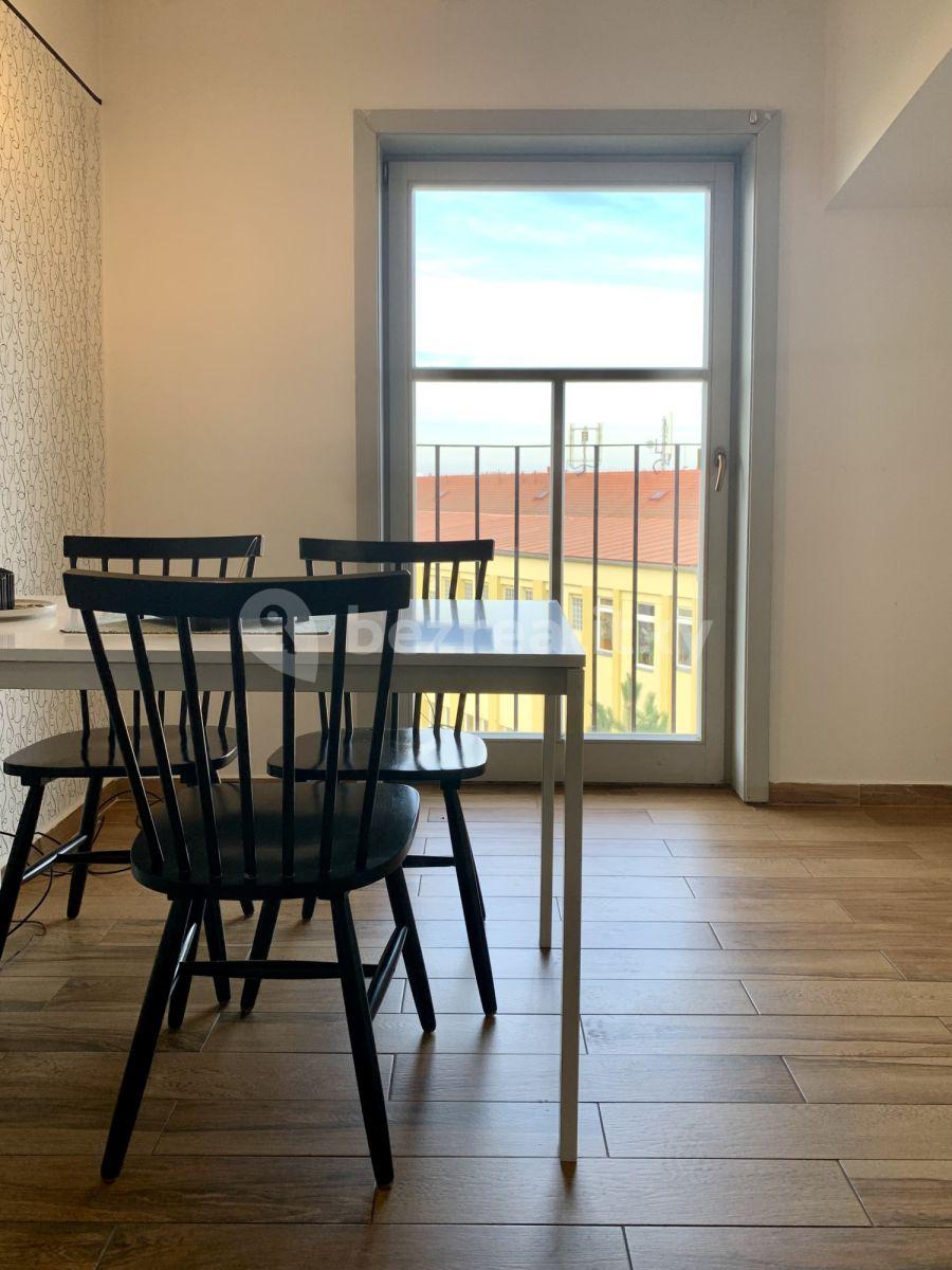 Pronájem bytu 3+kk 87 m², Francouzská, Praha, Praha