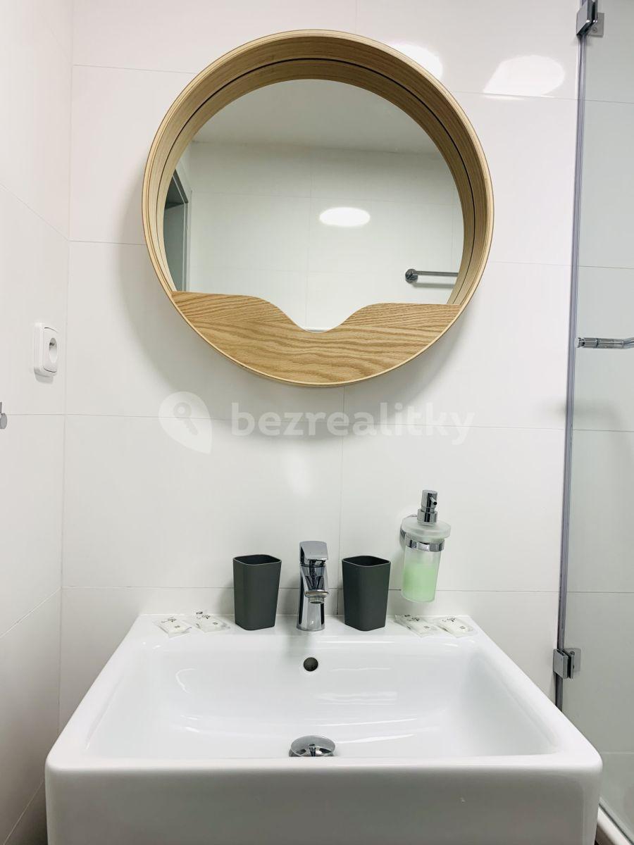 Pronájem bytu 3+kk 87 m², Francouzská, Praha, Praha