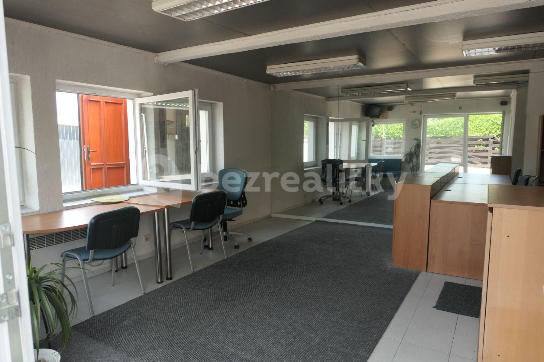 Prodej domu 747 m², pozemek 745 m², Koutníkova, Hradec Králové, Královéhradecký kraj