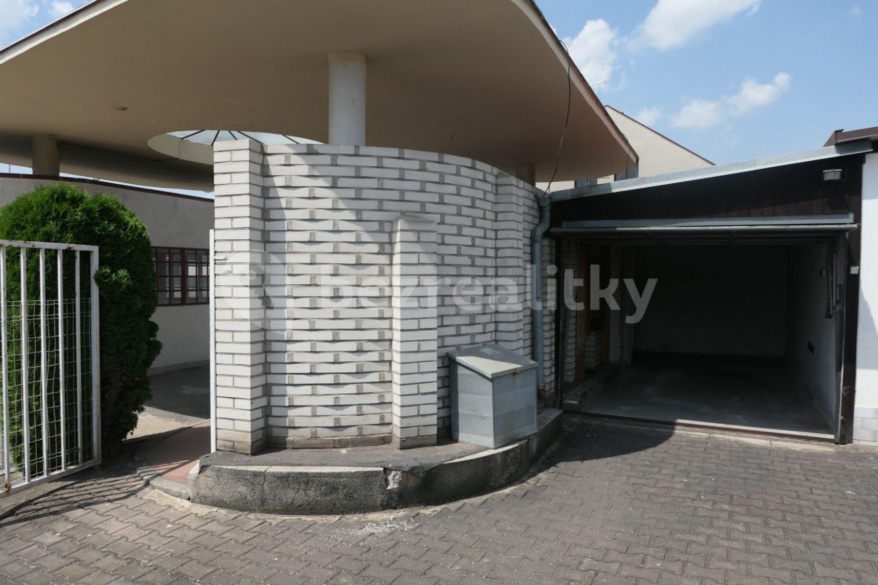 Prodej domu 747 m², pozemek 745 m², Koutníkova, Hradec Králové, Královéhradecký kraj