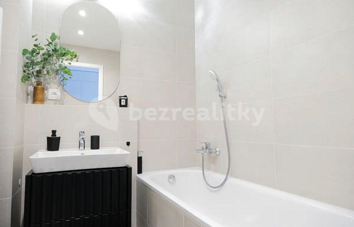 Pronájem bytu 2+kk 45 m², V Háji, Praha, Praha