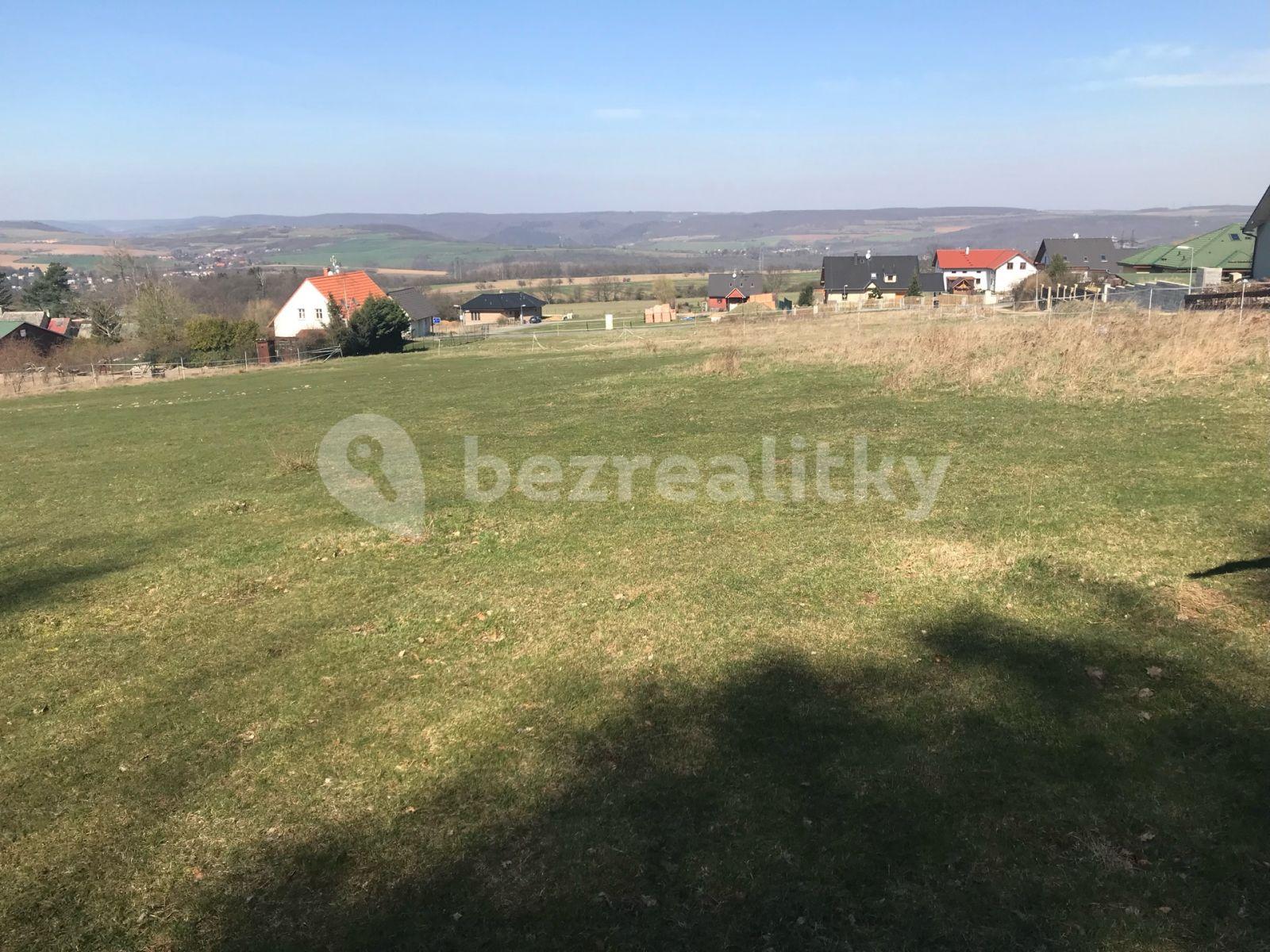 Prodej pozemku 1.876 m², Modřínová, Svinaře, Středočeský kraj