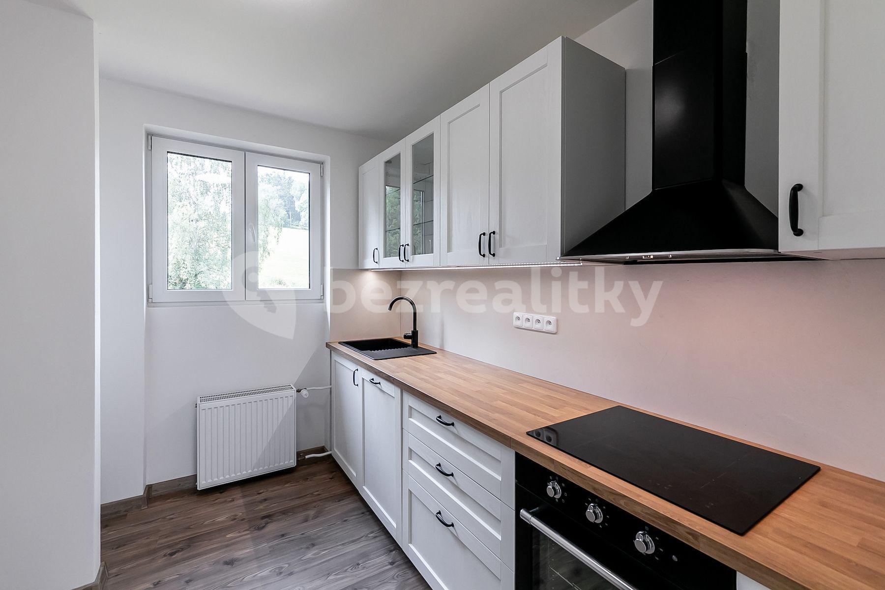 Prodej bytu 3+1 76 m², Navarovská, Zlatá Olešnice, Liberecký kraj