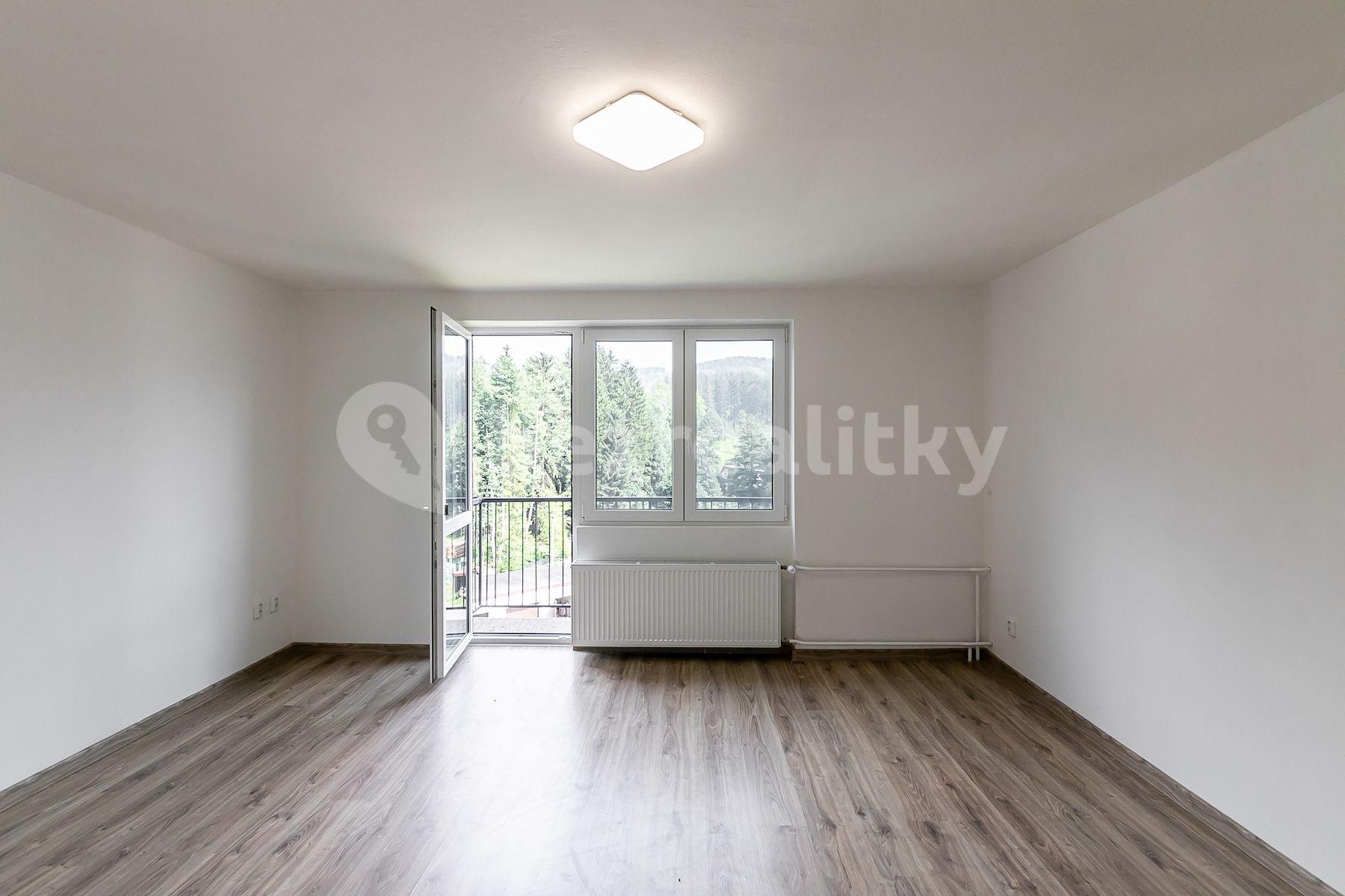 Prodej bytu 3+1 76 m², Navarovská, Zlatá Olešnice, Liberecký kraj