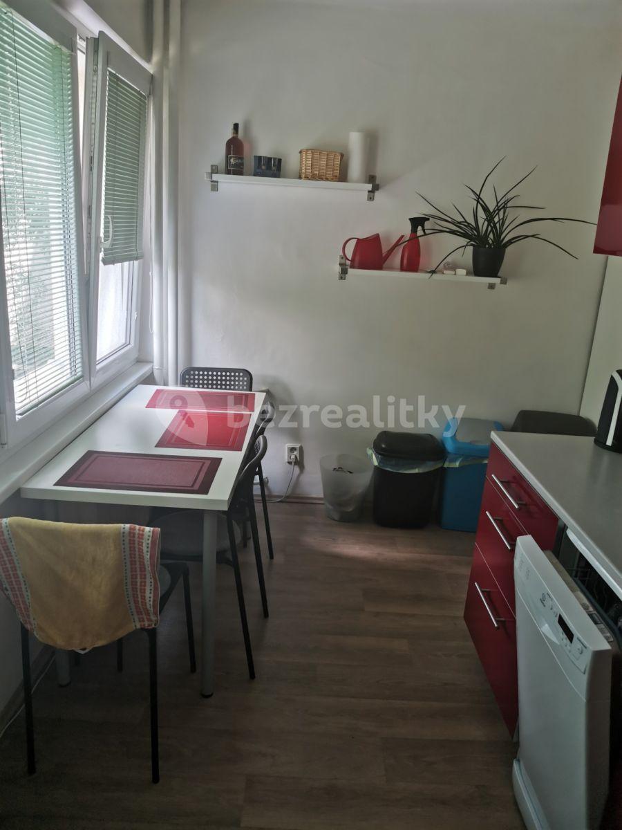 Prodej bytu 3+1 60 m², Nádražní, Ostrava, Moravskoslezský kraj