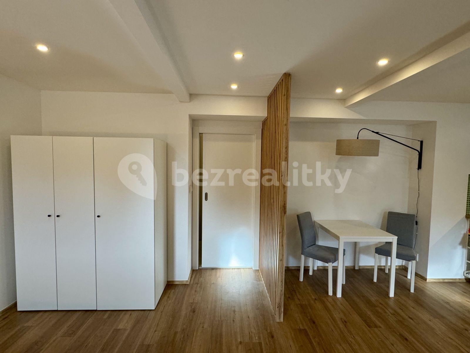 Pronájem bytu 1+1 50 m², Za Vokovickou Vozovnou, Praha, Praha