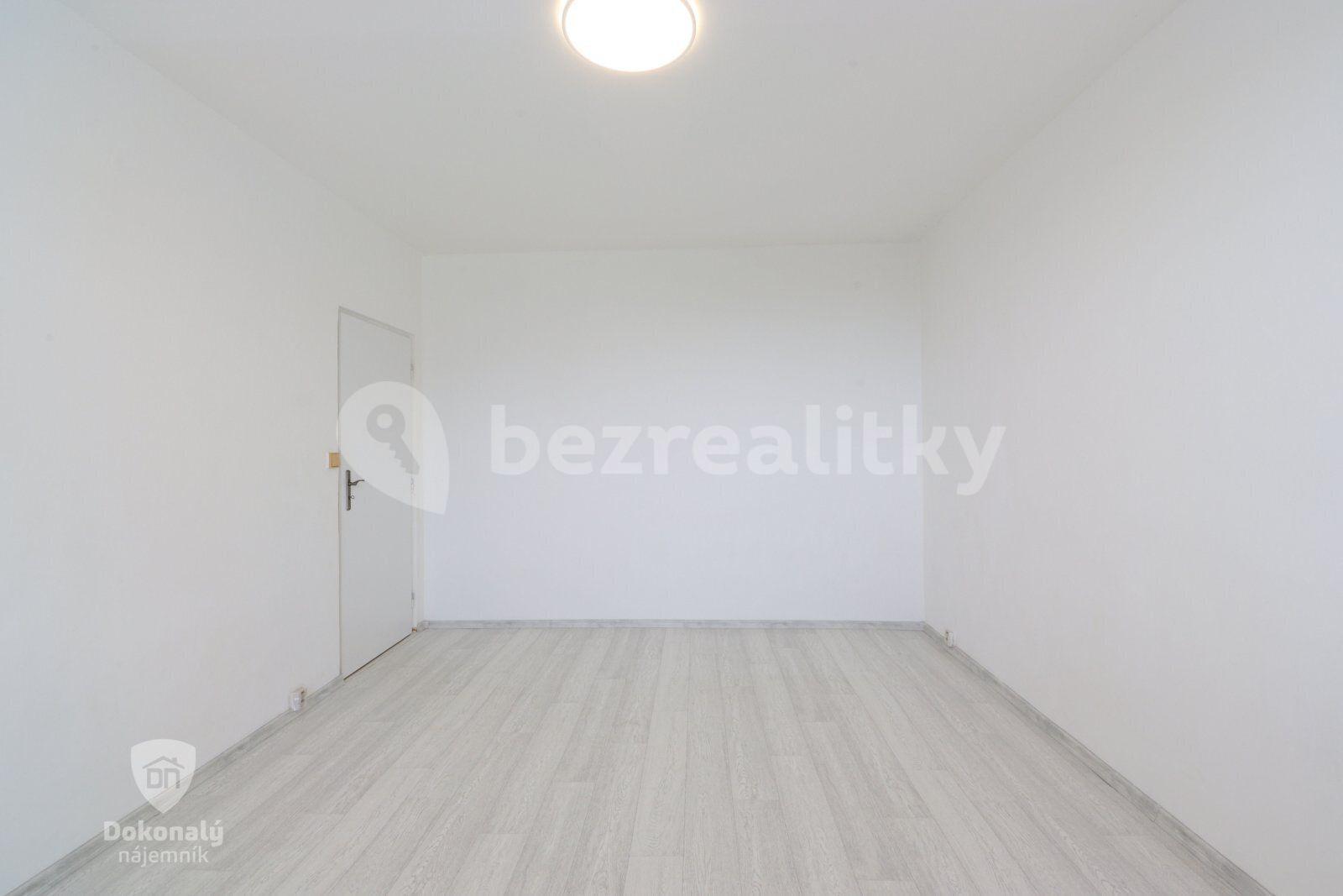 Pronájem bytu 2+1 62 m², Armádní, Milovice, Středočeský kraj