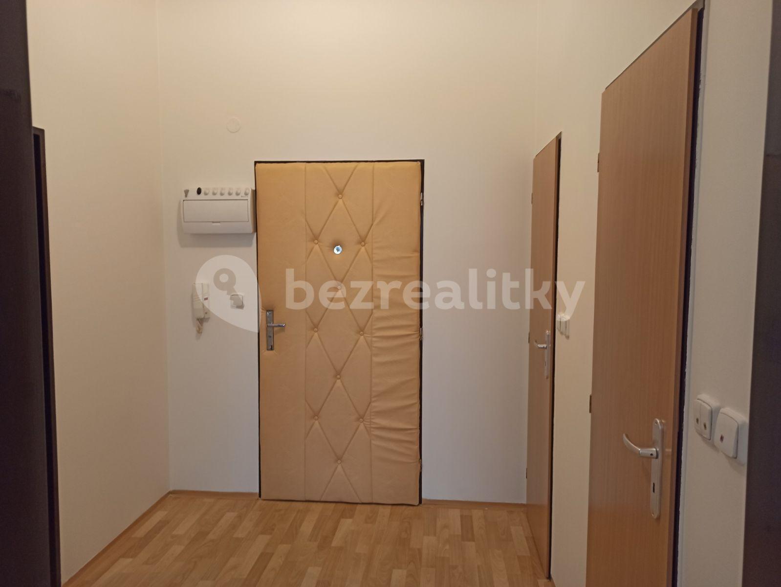 Prodej bytu 2+kk 43 m², Topolová, Milovice, Středočeský kraj