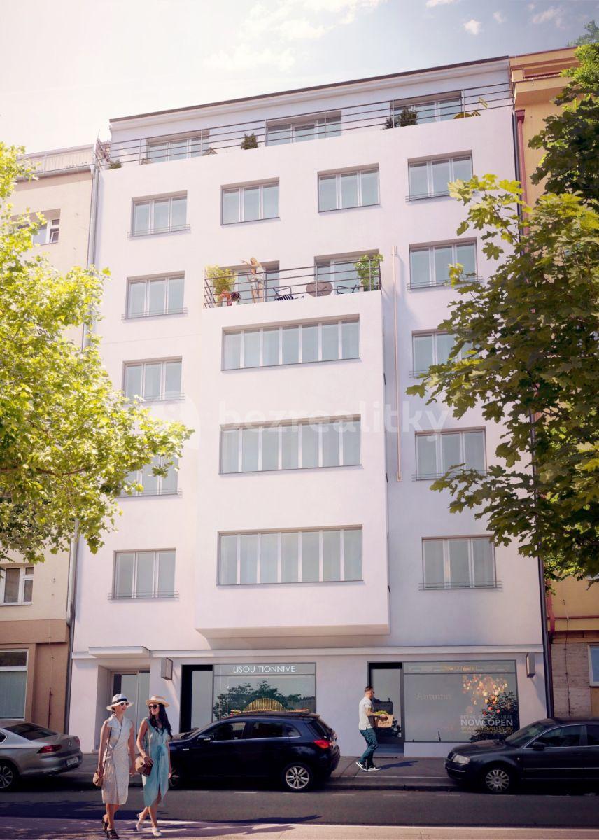 Pronájem bytu 1+kk 27 m², náměstí Dr. Václava Holého, Praha, Praha