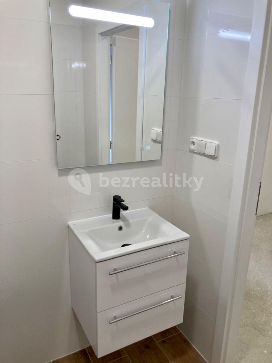 Prodej bytu 3+1 72 m², Krynická, Praha, Praha