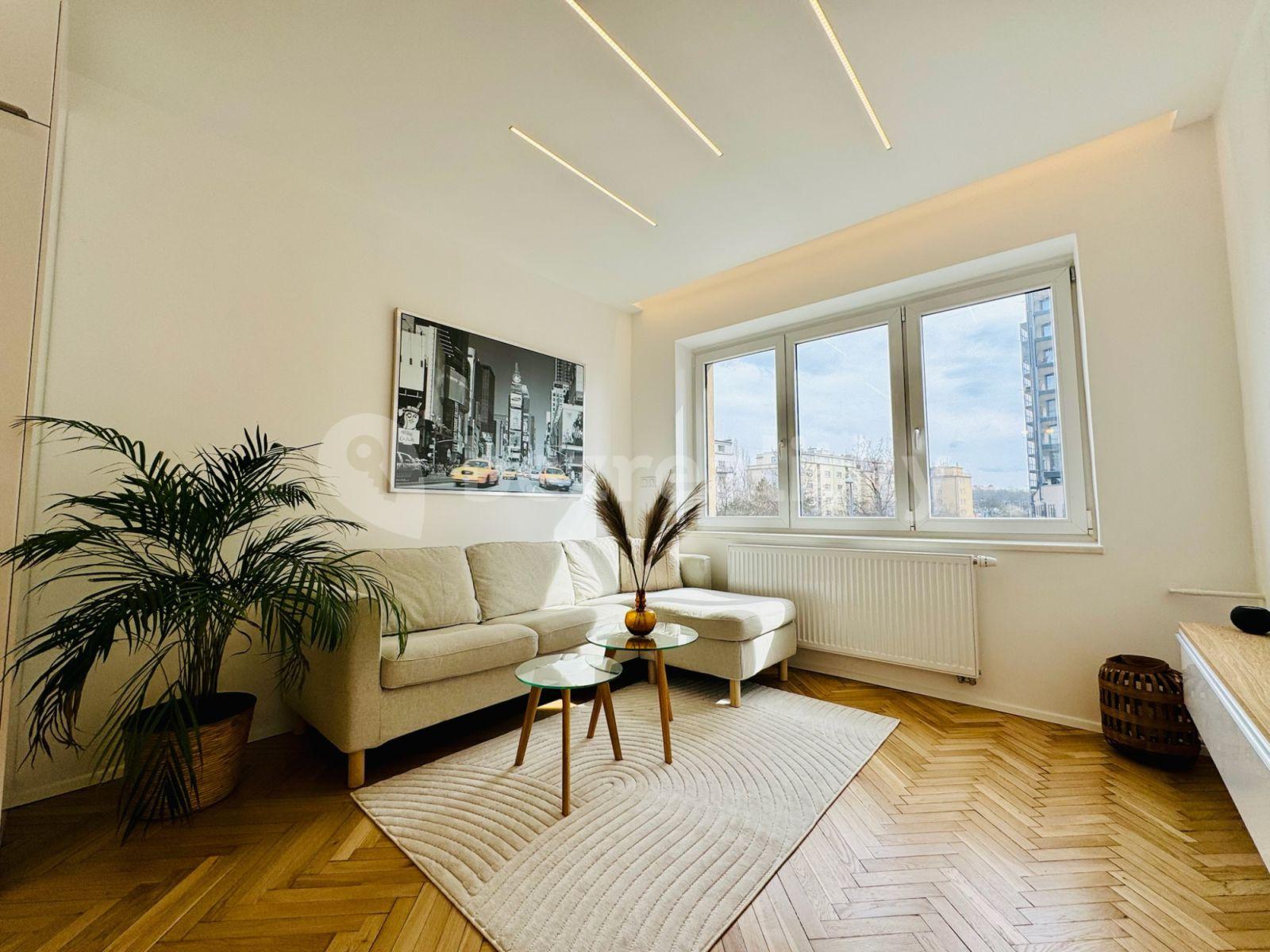 Pronájem bytu 3+1 66 m², Malešická, Praha, Praha