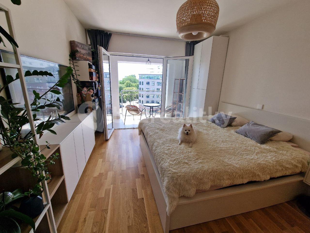 Pronájem bytu 2+kk 55 m², Chlumčanského, Praha, Praha