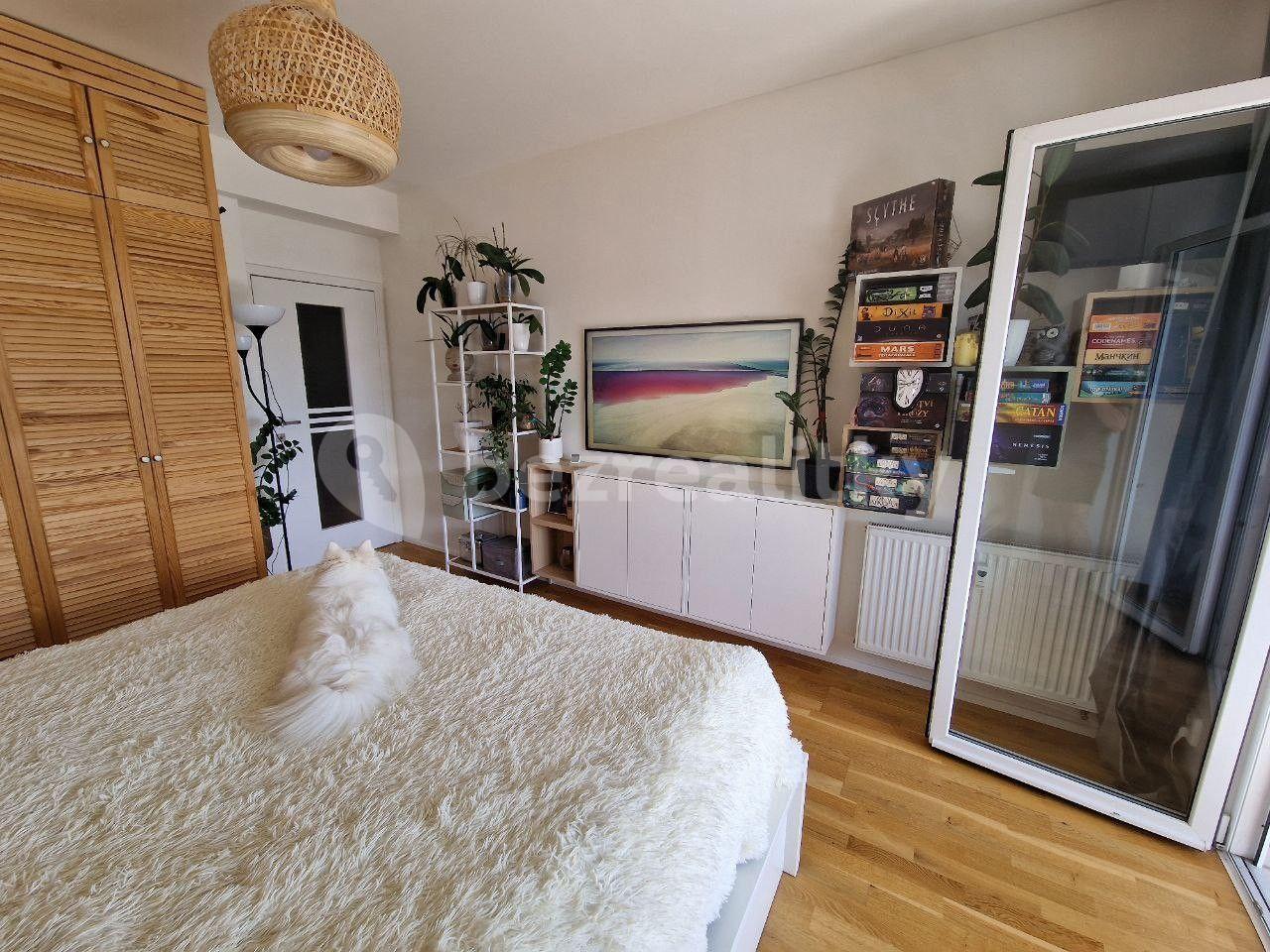 Pronájem bytu 2+kk 55 m², Chlumčanského, Praha, Praha